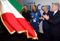 Isolde Kostner sventola la bandiera dell'Italia